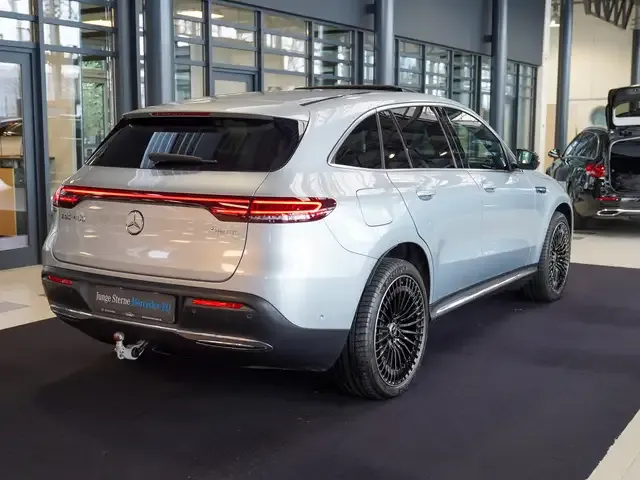 Mercedes-Benz EQC 400