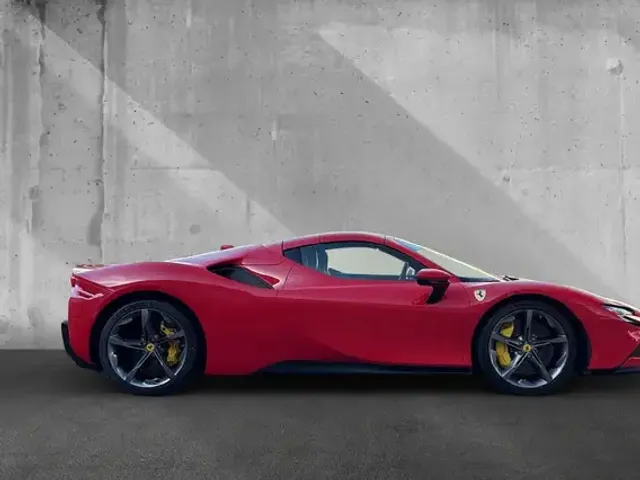 Ferrari SF90 Spider