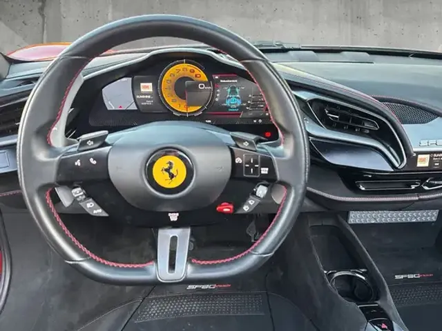 Ferrari SF90 Spider