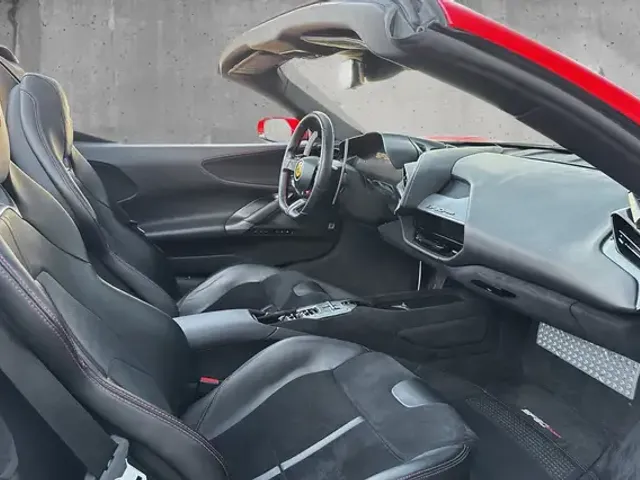 Ferrari SF90 Spider