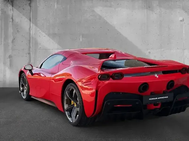 Ferrari SF90 Spider