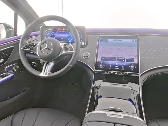 Mercedes-Benz EQE 300