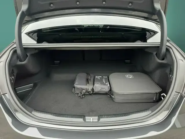 Mercedes-Benz C 63 AMG