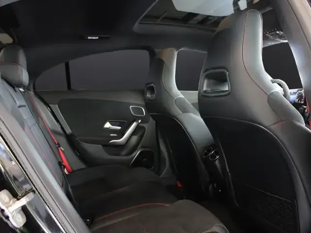 Mercedes-Benz CLA 45 AMG