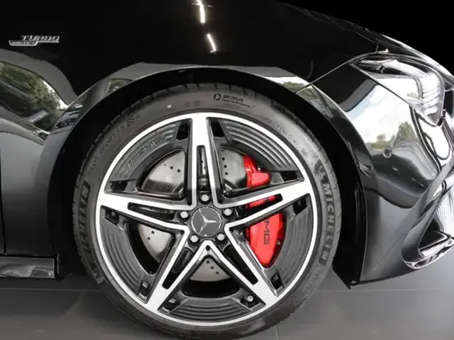 Mercedes-Benz CLA 45 AMG