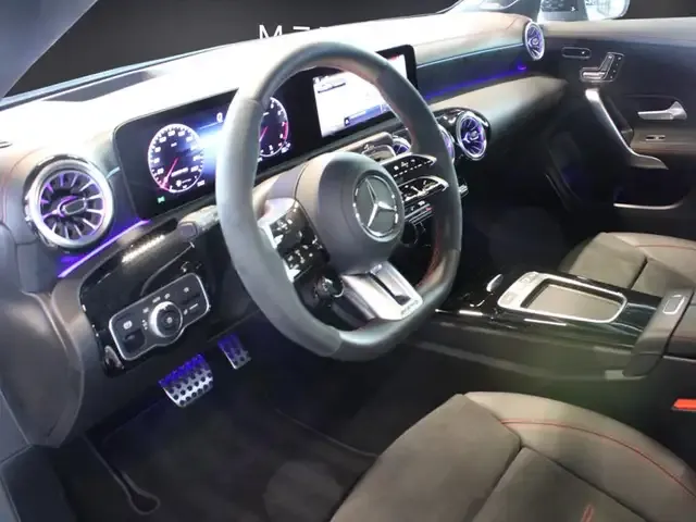 Mercedes-Benz CLA 45 AMG