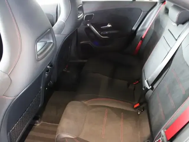 Mercedes-Benz CLA 45 AMG