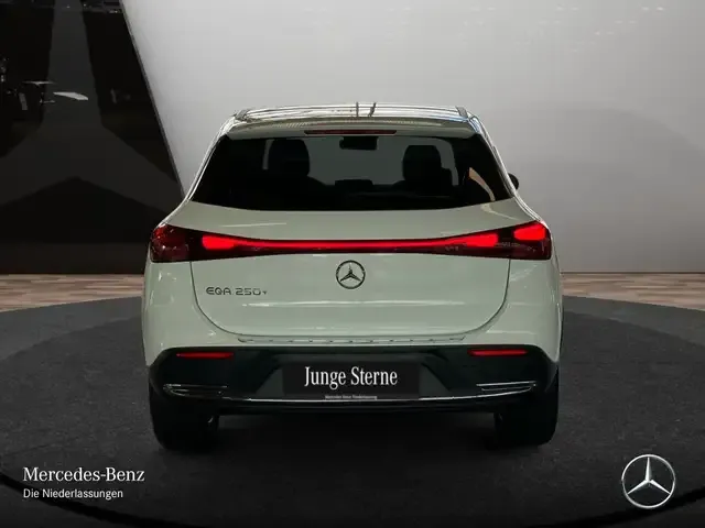 Mercedes-Benz EQA 250