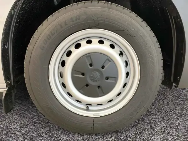 Volkswagen T7 Transporter