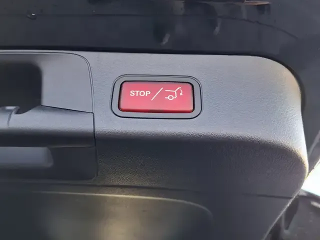 Mercedes-Benz EQB 300