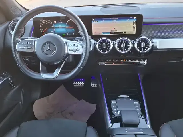 Mercedes-Benz EQB 300