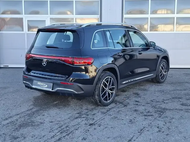 Mercedes-Benz EQB 300