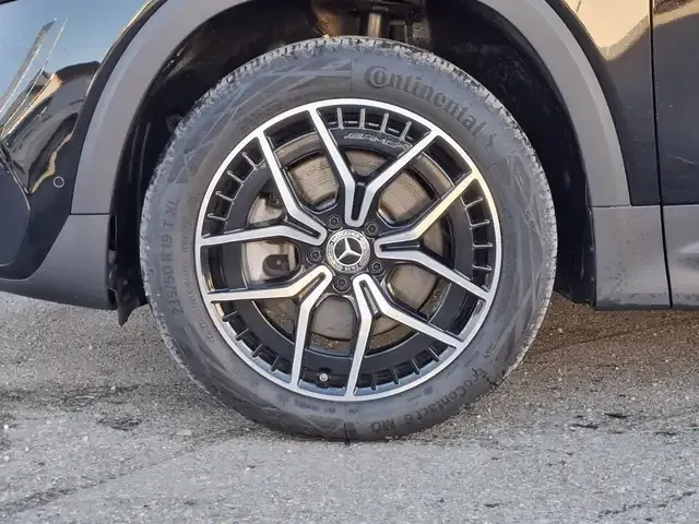 Mercedes-Benz EQB 300