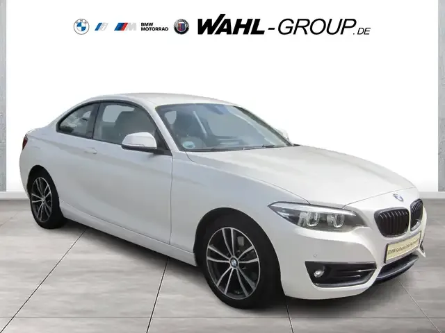 BMW 220