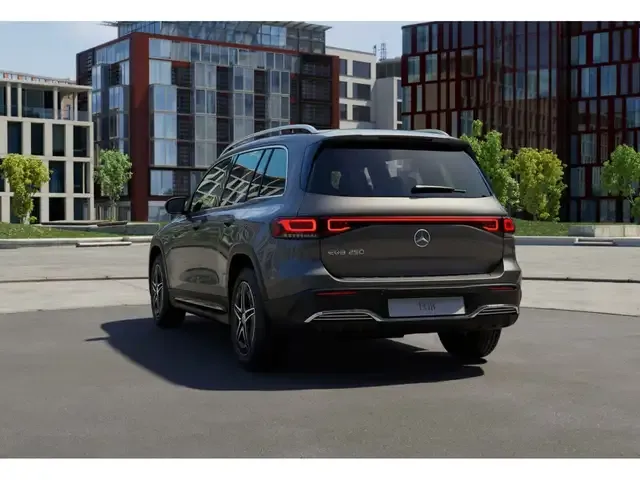 Mercedes-Benz EQB 250