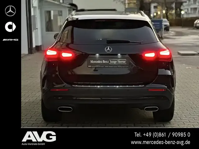 Mercedes-Benz GLA 200