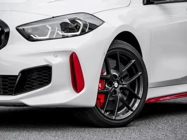 BMW 128