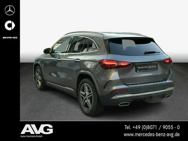 Mercedes-Benz GLA 220