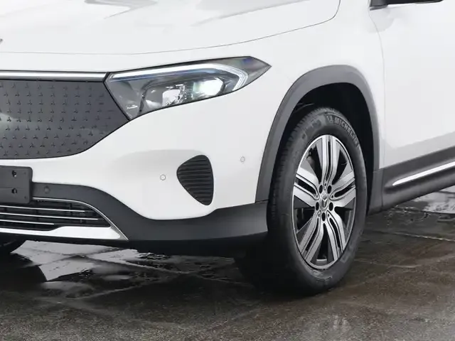 Mercedes-Benz EQB 350