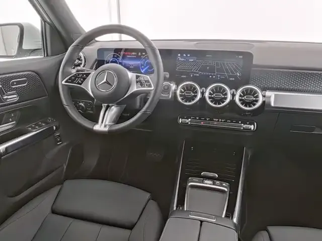 Mercedes-Benz EQB 350