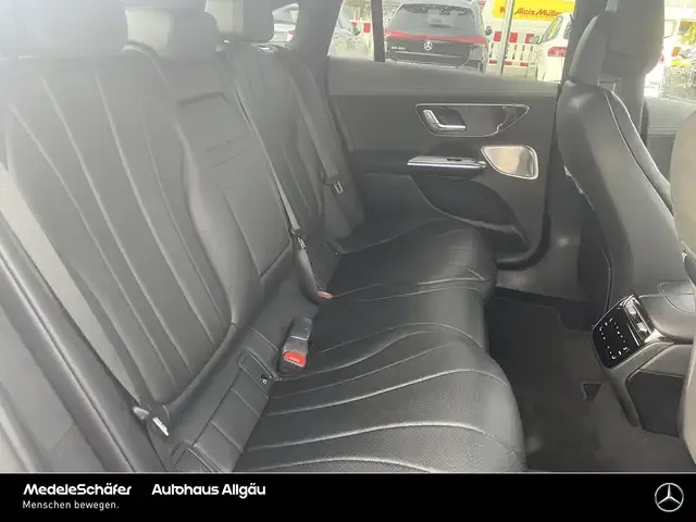 Mercedes-Benz EQE 300