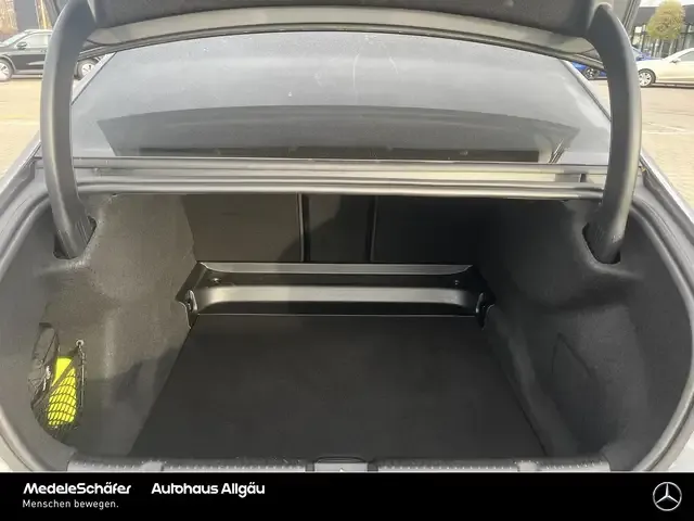 Mercedes-Benz EQE 300