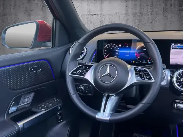 Mercedes-Benz GLB 220