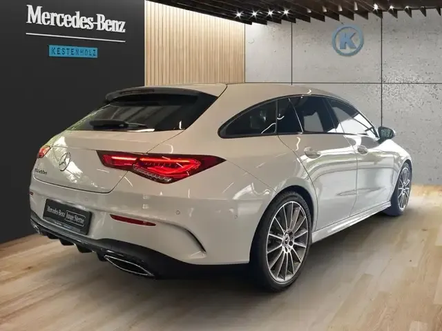 Mercedes-Benz CLA 200