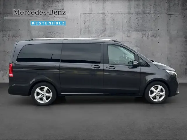 Mercedes-Benz V 220
