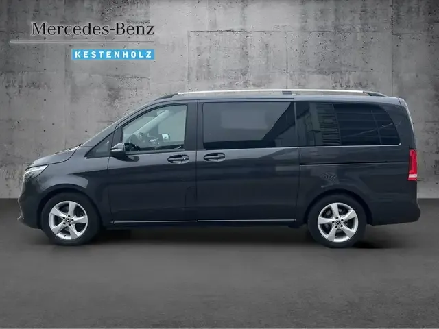 Mercedes-Benz V 220