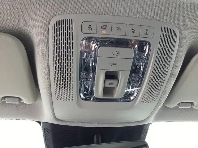 Mercedes-Benz GLB 200