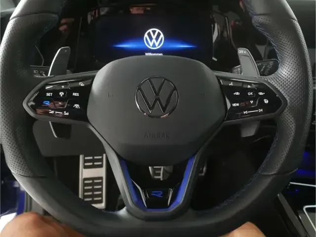 Volkswagen Golf R