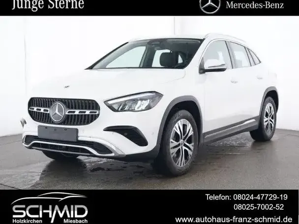 Mercedes-Benz GLA 250