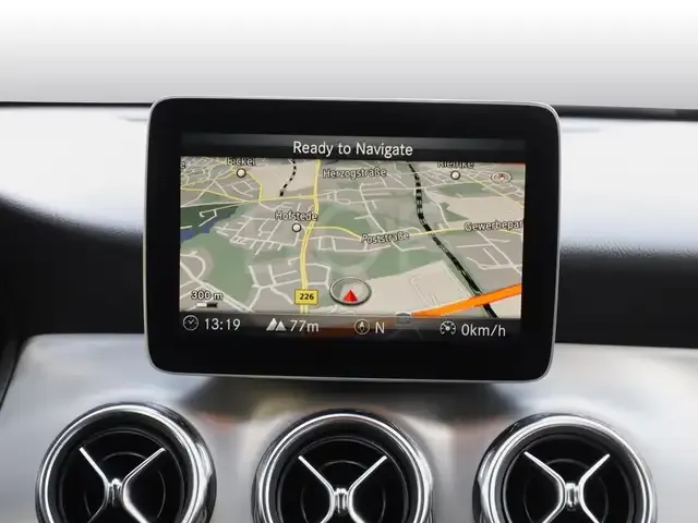 Mercedes-Benz GLA 180