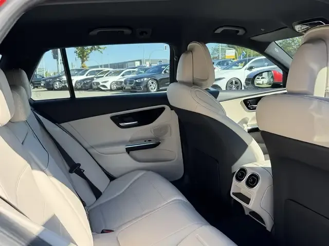 Mercedes-Benz C 180