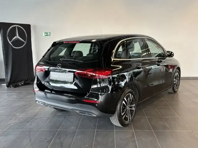 Mercedes-Benz B 250