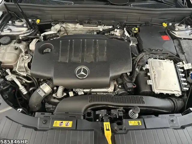 Mercedes-Benz GLB 200