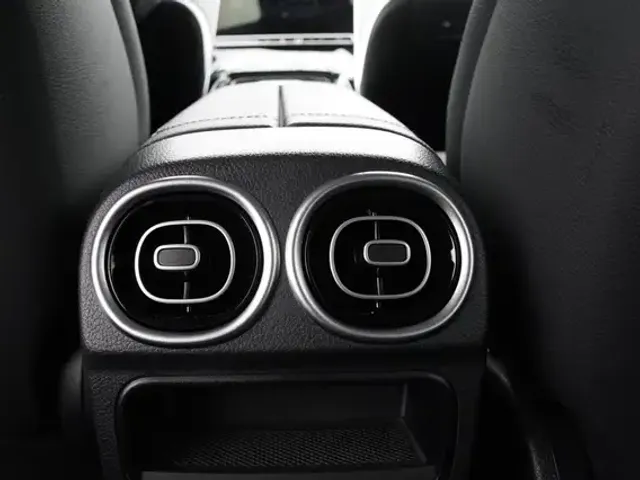 Mercedes-Benz EQE 350