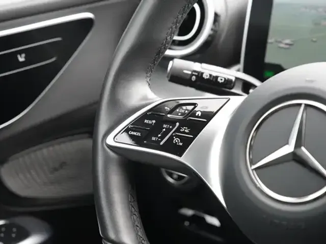 Mercedes-Benz EQE 350