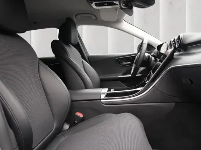 Mercedes-Benz EQE 350