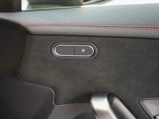 Mercedes-Benz CLA 220