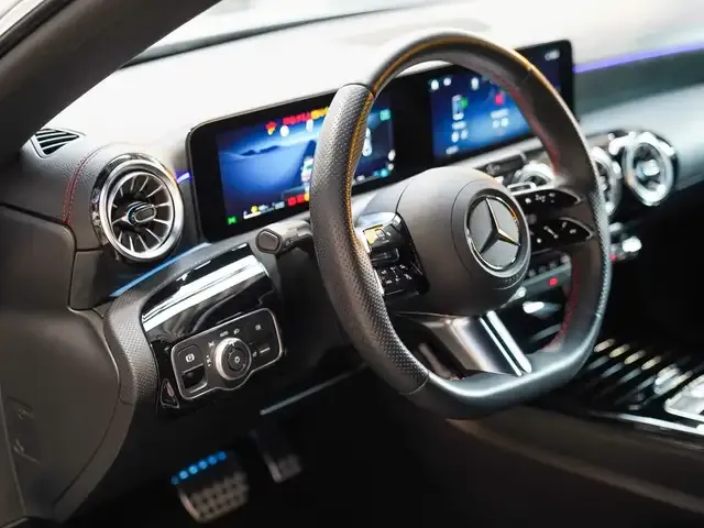 Mercedes-Benz CLA 220