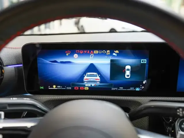 Mercedes-Benz CLA 220