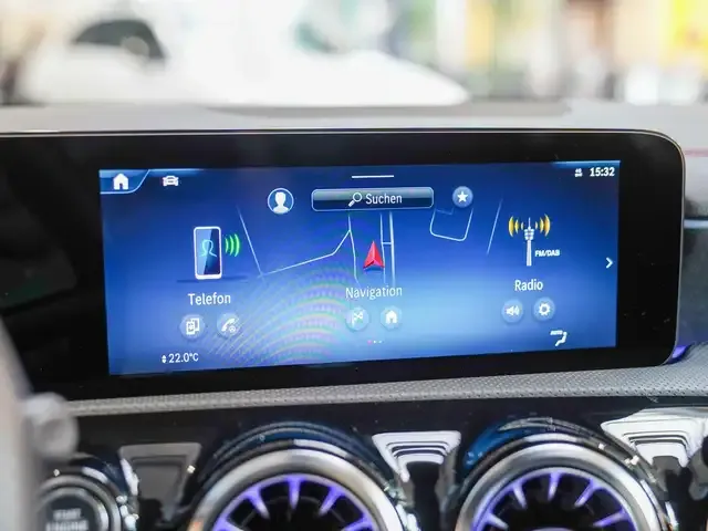 Mercedes-Benz CLA 220