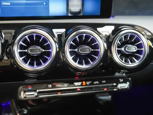 Mercedes-Benz CLA 220