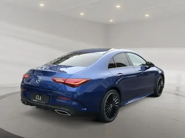 Mercedes-Benz CLA 200