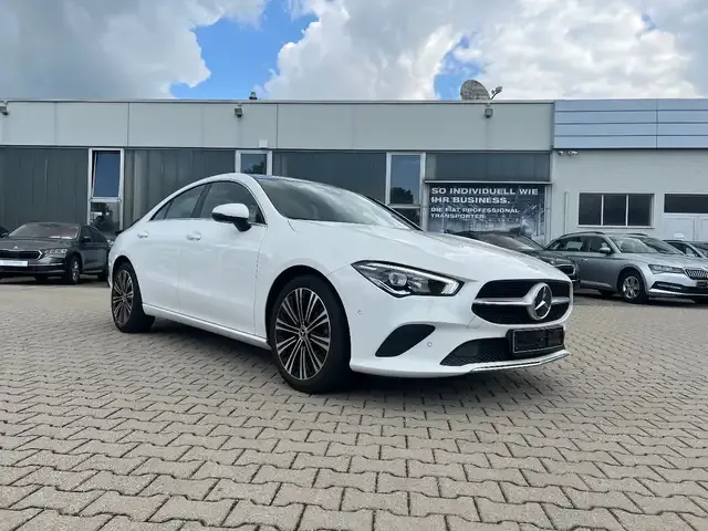 Mercedes-Benz CLA 180