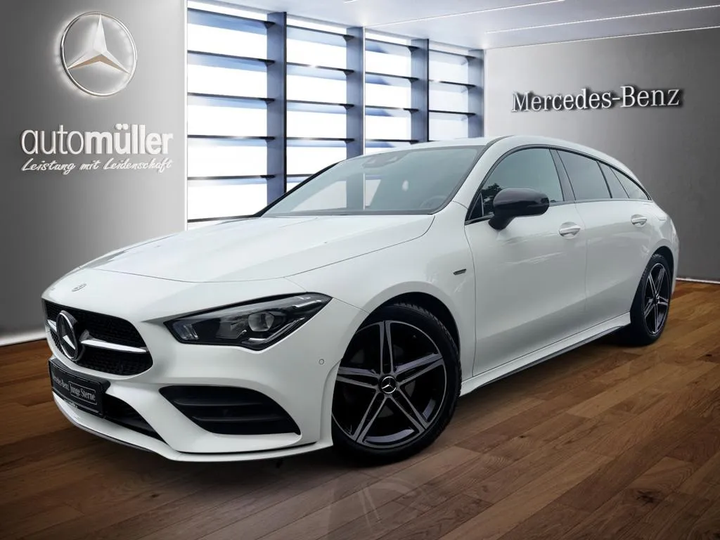 Mercedes-Benz CLA 200