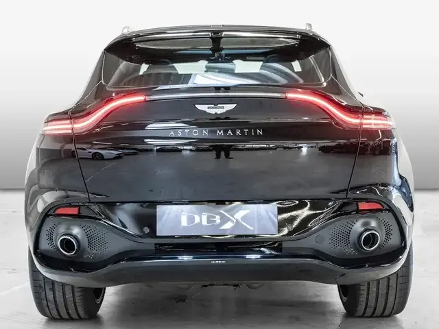 Aston Martin DBX