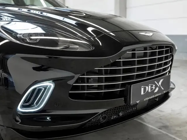 Aston Martin DBX